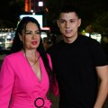(Foto) Kristalni luster, kružne stepenice i gigantski kauč Zavirite u luks stan sina Zlate Petrović: Ljubavno gnezdo za Jovana…