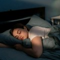 Kako uništavate kosu dok spavate: 5 loših navika koje odmah treba odbaciti