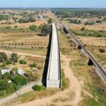 Most koji ne vodi nigde: Od projekta vrednog 100 milijardi dolara završen samo vijadukt od 400 metara