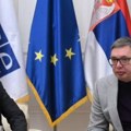 Vučić primio u oproštajnu posetu šefa Misije OEBS u Srbiji Jana Bratua