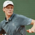 Velika škola za kvalifikanta, ali Siner bez problema do 4. kola Madrida