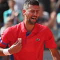 Novak zna nešto što mi ne znamo: Evo kako je Đoković poslednji put igrao bez trenera u Parizu