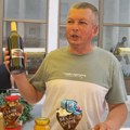 Brusnica koju američka ne može da stigne: 1.000 rsd za "kilo zdravlja" - Porodični Draganov posao traje već 15 godina