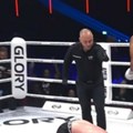 Strašan nokaut u Roterdamu! Rigters brutalnim kolenom "patosirao" protivnika i prošao u finale turnira