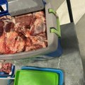 Švercovali 140 kilograma svežeg mesa u prtljažniku autobusa