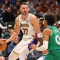 Luka Dončić nastavio da gazi Dalas! Slovenac brutalnom partijom uništio bivši tim! (video)