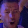 Ludnica u Bosni: Edin Džeko grmi u transu u kafani posle plasmana na Mundijal uz čuveni Tifin hit