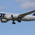 Drama na nebu iznad Italije! Avion prinudno sleteo u Milano