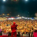 "Ovo vam neću zaboraviti!" Rajović napravio delirijum na manifestaciji u Srbiji: "Ne trebaju mi ni muzičari"