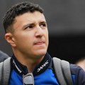 Опомена за Хаџара након што је одгурнуо навијача у подоку