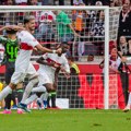 Žirasi het-trikom ne dopušta Borusiji Dortmund prvo mesto Bundeslige