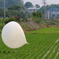 Pjongjang lansirio još 350 balona sa smećem ka Seulu