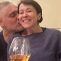Čeda Jovanović otkrio ko je žena koja mu je sedela u krilu: Nazdravljali sa čašama vina, a on poručuje: "dugo se znamo"