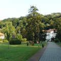 Najlepši park u ovoj banji napravljen je za srpskog kralja, danas ovde često svraćaju stranci
