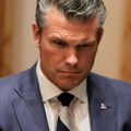 Hegset na sastanku sa Zelenskim nosio kravatu u bojama ruske zastave /foto/