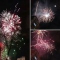 Grmljavina nad Blokom 45! Ovako se dočekuje Nova 2026. godina, nebo gori na tradicionalnom vatrometu!