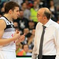 Bogdan Bogdanović se oprostio od Duška Vujoševića emotivnim pismom: „Ti i ja sami u Pioniru, na glavnom terenu…“