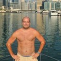 Žene ludele za njim, a njega devojka ostavila zbog afere sa Stanijom: Sad ima lične konobare i živi u Dubaiju