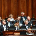 Посланици наставили о поверењу Влади, Грбовић каже да је Мацут "подбацио и као професор и као политичар"