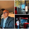 Прва вожња у 52. и то у озбиљној машини Вучевић сео за волан, па поручио: Ово није за игру! Погледајте да ли је положио…