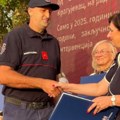 Heroj iz Kragujevca! Vatrogasac Marko ušao u "zonu smrti" bez razmišljanja: Dok su oko njega isparavali otrovi, on je spasio…