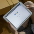 Alphabet: Brine novčani tok, dionice potonule 10%