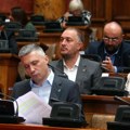 Stranke desnice traže posebnu sednicu parlamenta o situaciji na KiM: Vučićeva politika doživela potpuni krah