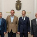Ministar Cvetković sa ambasadorom Turske o privrednoj saradnji- Konstantan rast turskih kompanija otvara vrata za učešće na…