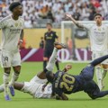 Ćabijev Real sve bolji, Juve ide kući, Kostiću pola sata, Vlahoviću ni minut!