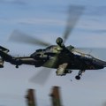 Opsadno stanje: Helikopter Bundesvera pao u reku, potraga je u toku FOTO