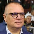 Informer tvrdi da je Vesić "u teškom stanju i da se lekari bore za njegov život"