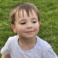 Dečak (8) nasmrt pretučen dok je branio majku od nasilnog dečka: Ona zbog povreda nije mogla da dođe sinu na sahranu, a jedan…