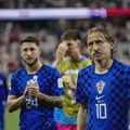 "Modriću, hvala ti na svemu, ali sedi na prvi avion i odlazi": Navijači Hrvatske razapeli fudbalere na mrežama FOTO
