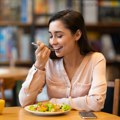 Zašto je dobro da jedemo sporo?