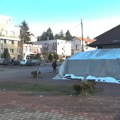 Kosovska policija Srbima u Leposaviću dala novi rok da uklone šator do 15 časova
