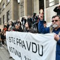 25 Minuta ćutanja za 25 godina čekanja pravde: Počeo protest zbog oslobađajuće presude za ubistvo Ćuruvije