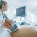 Sara podelila fotku svoje bebe sa ultrazvuka a onda i tri nedelje nakon rođenja: Zbog jednog detalja dete postalo svetski hit