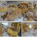 Na dnu torbe pun neseser neprijavljenog zlata: Carinici zaplenili ogrlice, narukvice i prstenje u vrednosti od 20.000 evra FOTO