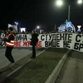 Nastavnici škole “Nikola Tesla” dali podršku đacima simboličnim poklonima