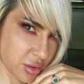 Jovani Jeremić ispala bradavica: Sve se videlo, voditeljka se snimala u kupaćem, pa doživela peh