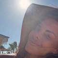 Bivša žena Ace Lukasa skroz gola: Intimu prekrila peškirićem, silikoni u prvom planu: "Savršen vikend" (foto)