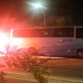 Gate 7 bakljadom dočekao konvoj autobusa sa Delijama!