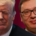 АП: Трамп води агресивну кампању против медија, правећи потезе као Вучић у Србији