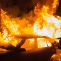 Izgorela dva automobila na Čukarici, nema povređenih