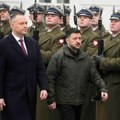 "Bez nezavisne Ukrajine, Rusija će doći po Poljsku" Zelenski u Varšavi kod Navrockog: Ovo je loša vest za Moskvu (foto/video)…