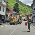 Počela sanacija udarnih rupa u Prijepolju, za radove izdvojeno pet miliona dinara, planiran i drugi krug popravki