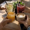 Generacija Z menja pravila: Mladi sve manje piju alkohol, industrija traži nove načine da opstane
