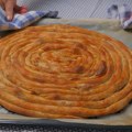Draganina krompiruša najbolja! Prvo mesto i zlatna medalja na Miholjskim susretima sela u Tovariševu