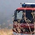 Više požara na otvorenom istovremeno u Leskovcu: Vatrogasci na terenu
