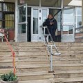 Obnova stepenica: Radovi na glavnom ulazu u kraljevačku Polikliniku